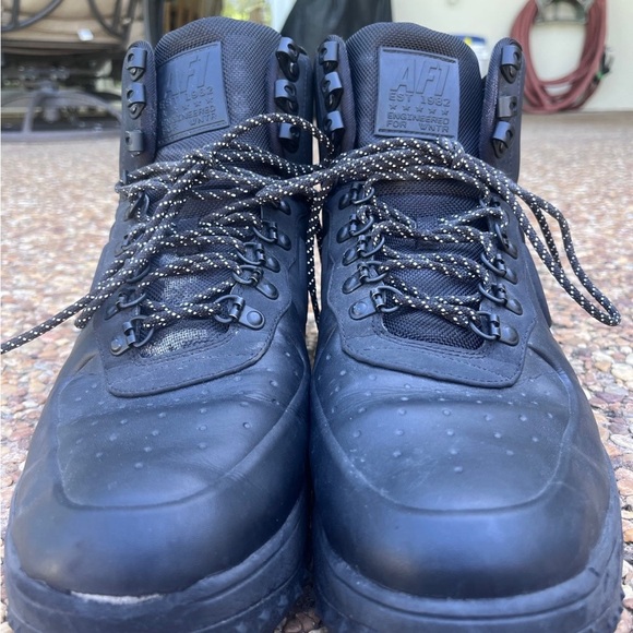 Nike Lunar Force 1 Duckboot 18 Triple Black BQ7930 003 - Picture 2 of 8